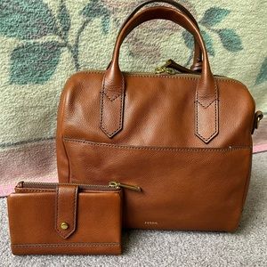 Fossil Fiona satchel and matching wallet in pebbled brown leather.